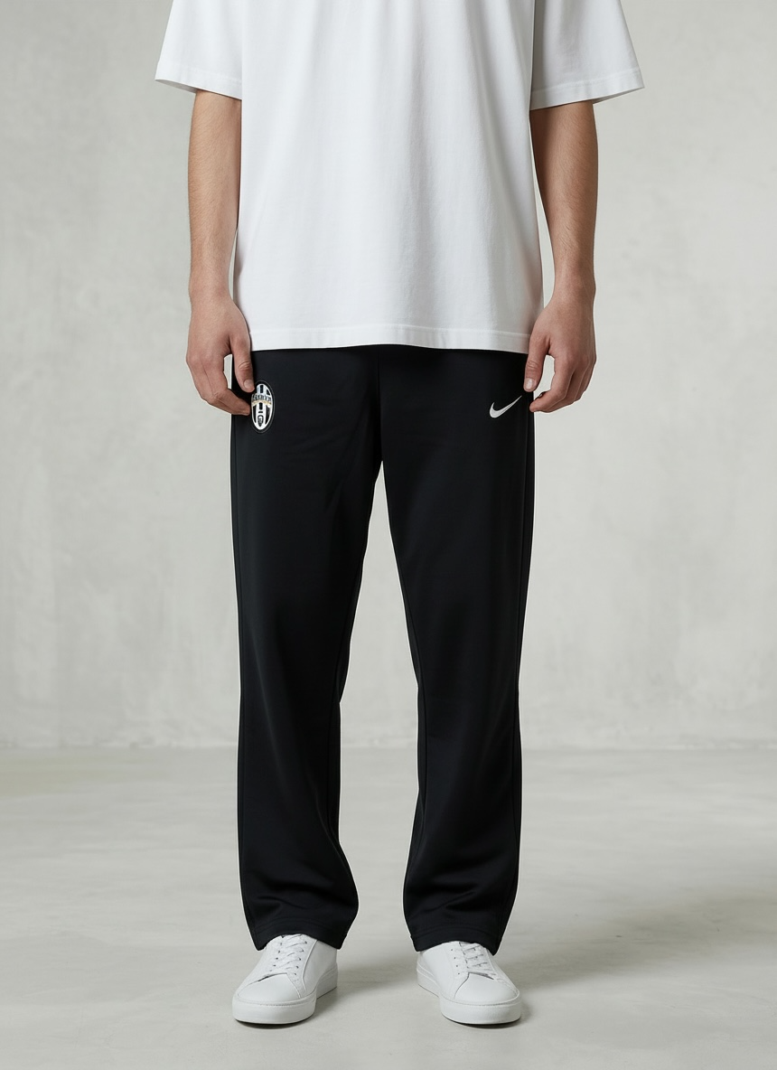 Trackpants